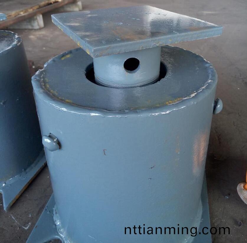 彈簧(huang)支弔架